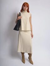 Sleek Shoulder Bag for Women – Spacious Design & Stylish Aesthetic