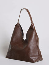 Sleek Shoulder Bag for Women – Spacious Design & Stylish Aesthetic