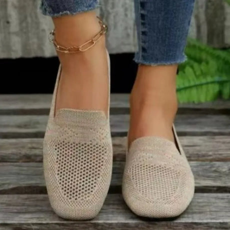 Slip-On Casual Sneakers for Women – Stylish & Comfortable 0