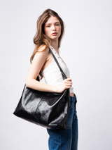 Spacious Tote Bag for Women – Stylish & Functional Everyday Essential