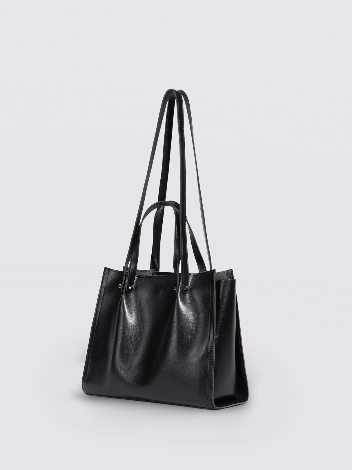 Spacious Work Tote for Women – Stylish & Functional