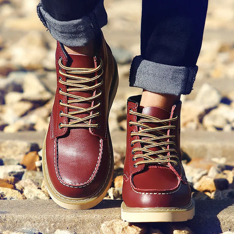 Stylish Black Ankle Boots for Men – Comfortable & Versatile Footwear