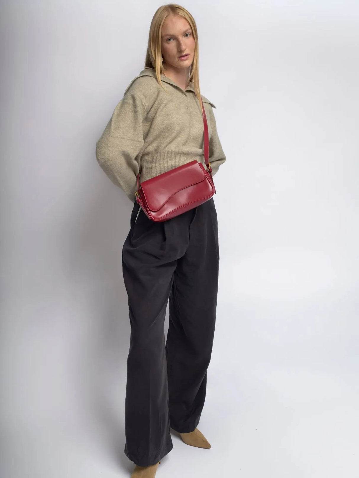 Vegan Leather Shoulder Bag for Women – Stylish & Versatile