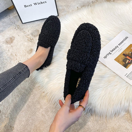 Waterproof Slip-On Loafers for Women – Comfortable & Stylish for All Seasons